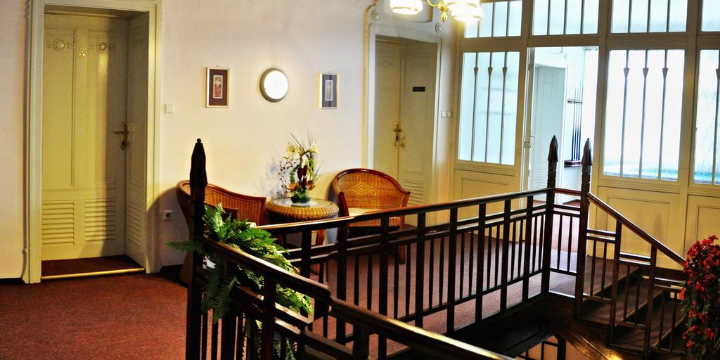 Pension Habermannova Vila Bludov  Ngoại thất bức ảnh