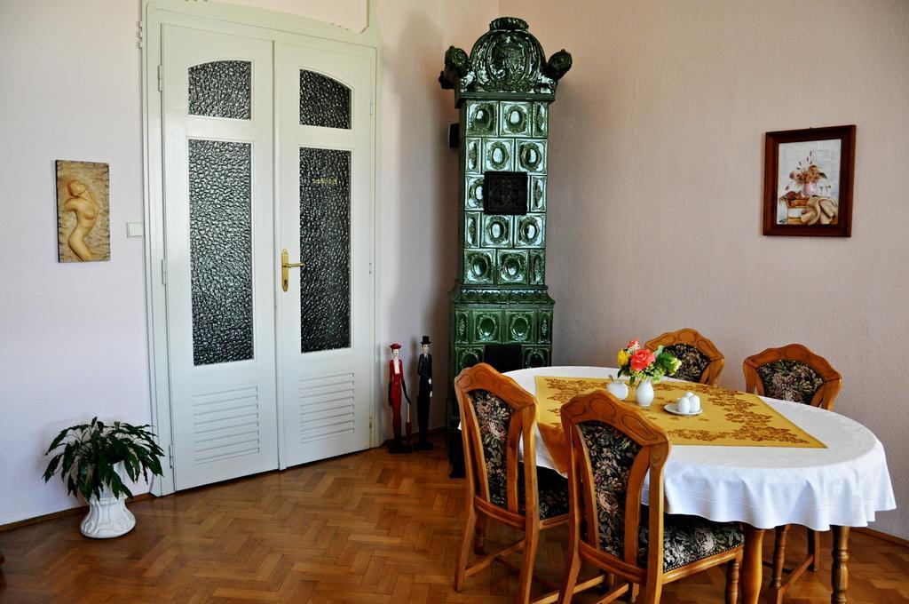 Pension Habermannova Vila Bludov  Ngoại thất bức ảnh