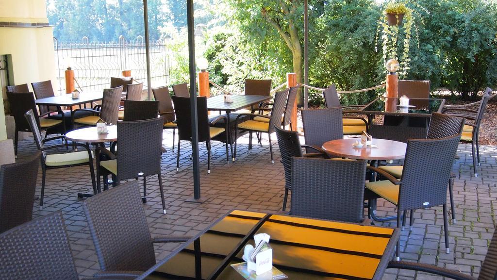 Pension Habermannova Vila Bludov  Ngoại thất bức ảnh